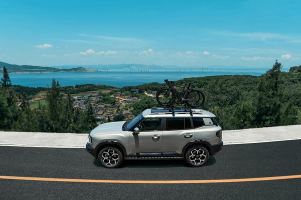 Protéger votre enfant de la chaleur en voiture : astuces pour un voyage confortable en réhausseur